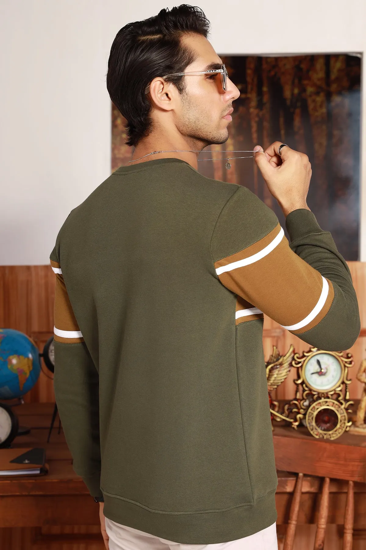 Conquer Khaki Green Sweatshirt - W22 - MSW036R