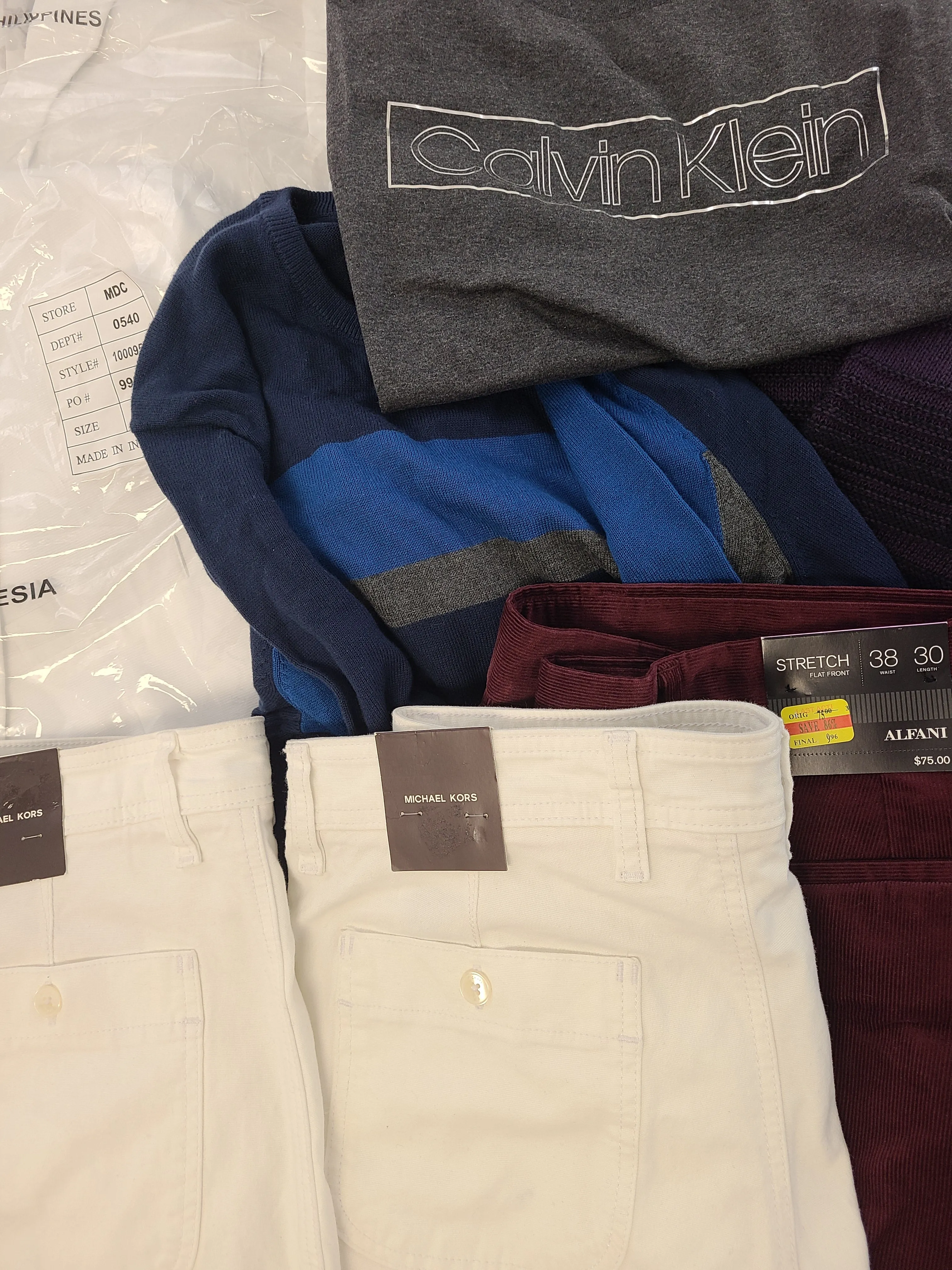 Men's Clothing Wholesale Lot MICHAEL KORS, CALVIN KLEIN, Adidas, Tasso Elba, Alfani, BAR III and more, 25 Units, Shelf Pulls, MSRP $1,903.74